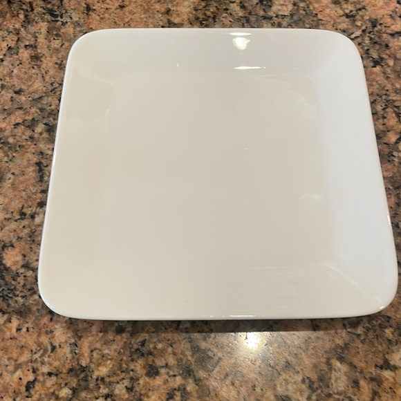 Maxwell & Williams White Basic Piazzo collection -- 4 bowls and plates - Picture 7 of 9